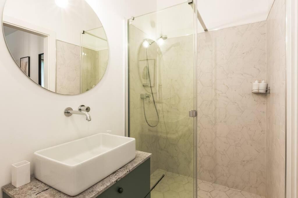 Cute Apartment Perfect For Business And Travel. Varšava Exteriér fotografie