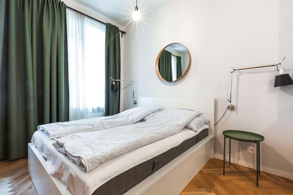 Cute Apartment Perfect For Business And Travel. Varšava Exteriér fotografie