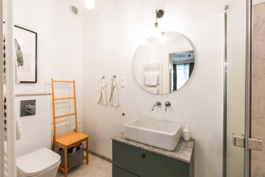 Cute Apartment Perfect For Business And Travel. Varšava Exteriér fotografie